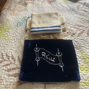 Prayer Tallis - White Blue And Silver Stripe, Zion Judaica  Shawl With Pouch.